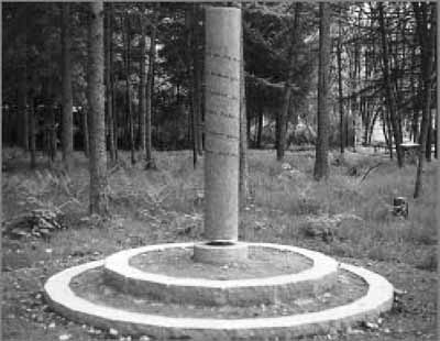 Drehstein des Bildhauers Ingo Warnke Appellplatz Foto: eigener Bestand